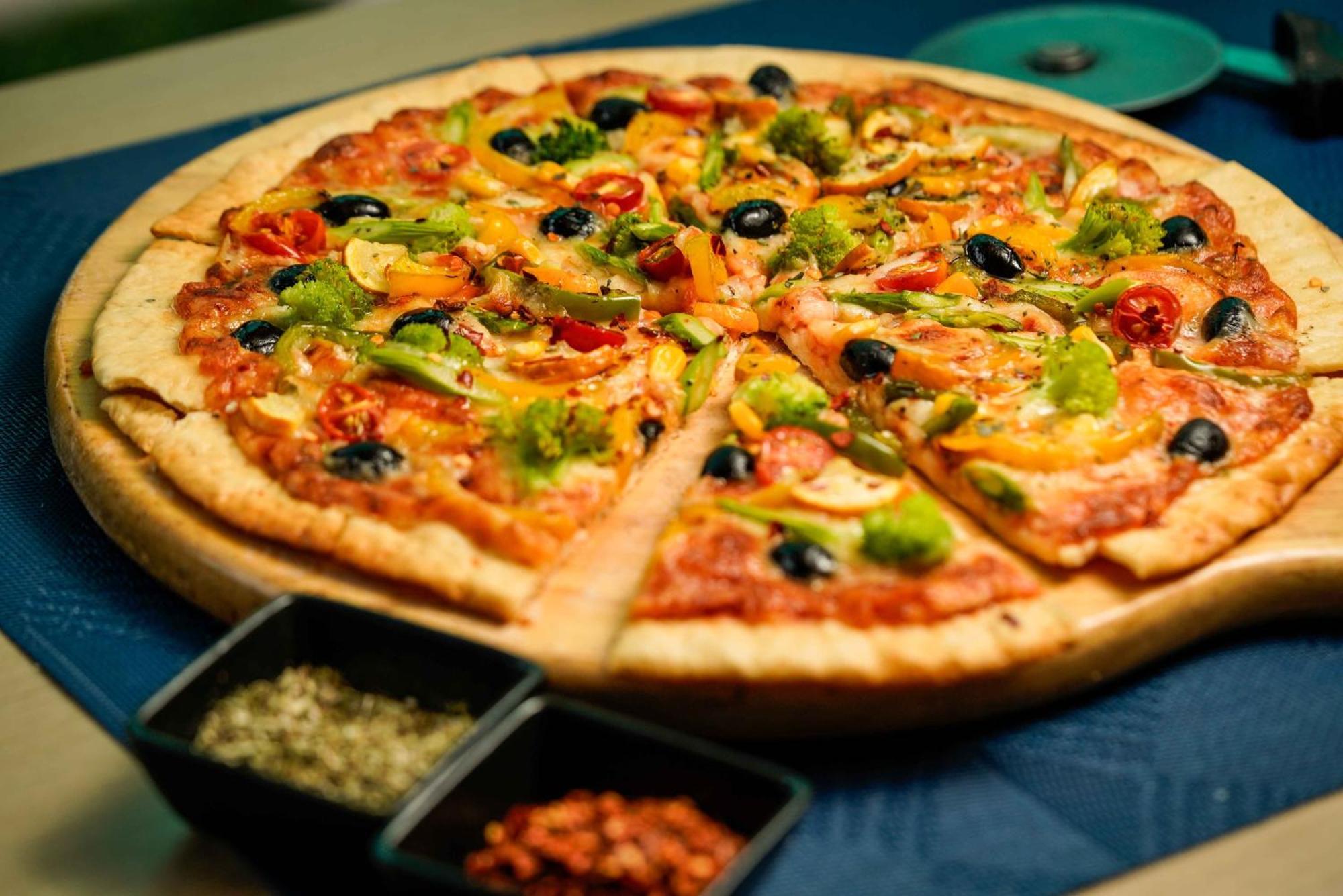 Novotel Kolkata Hotel And Residences Εξωτερικό φωτογραφία Pizza
