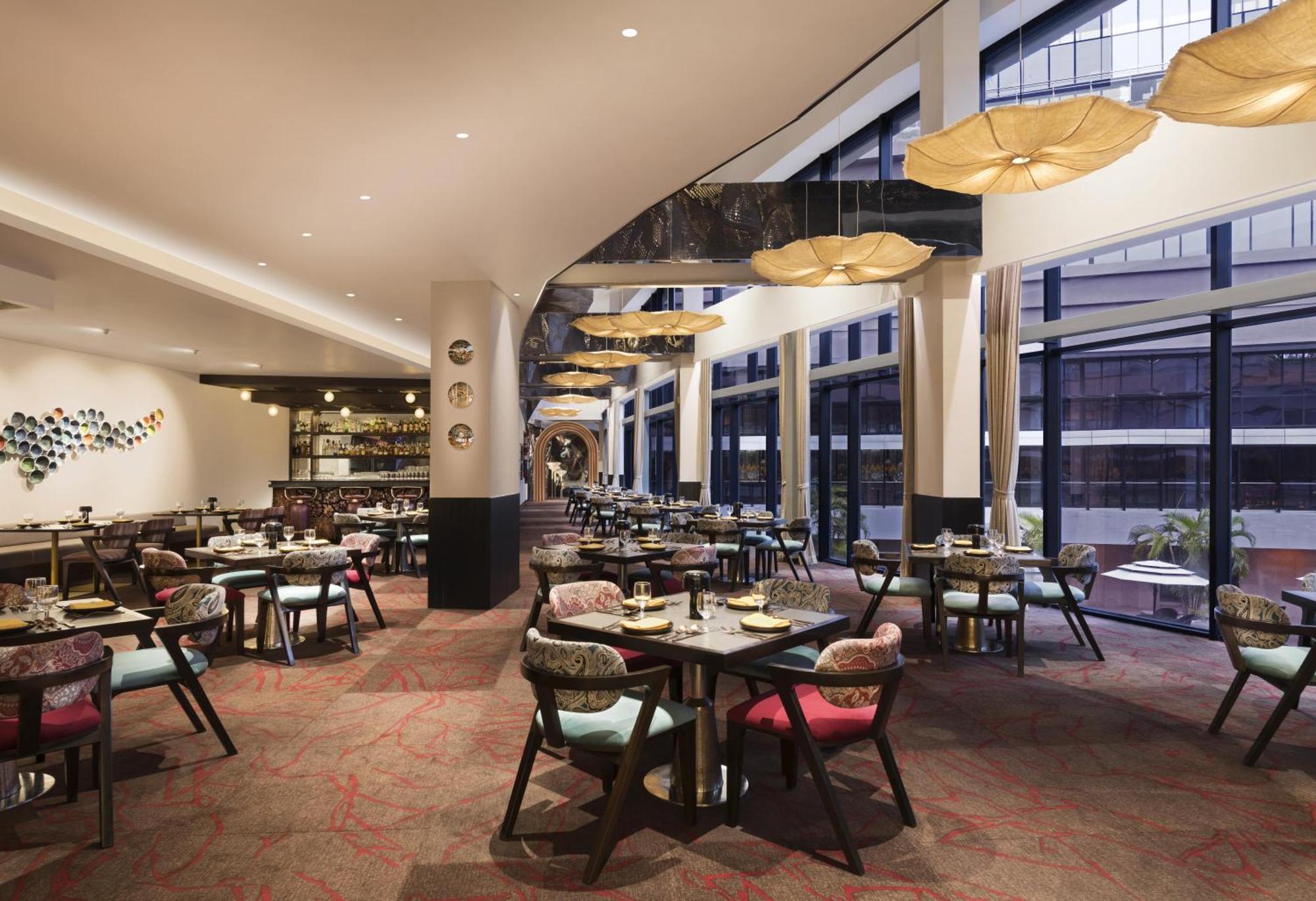 Novotel Kolkata Hotel And Residences Εξωτερικό φωτογραφία The restaurant