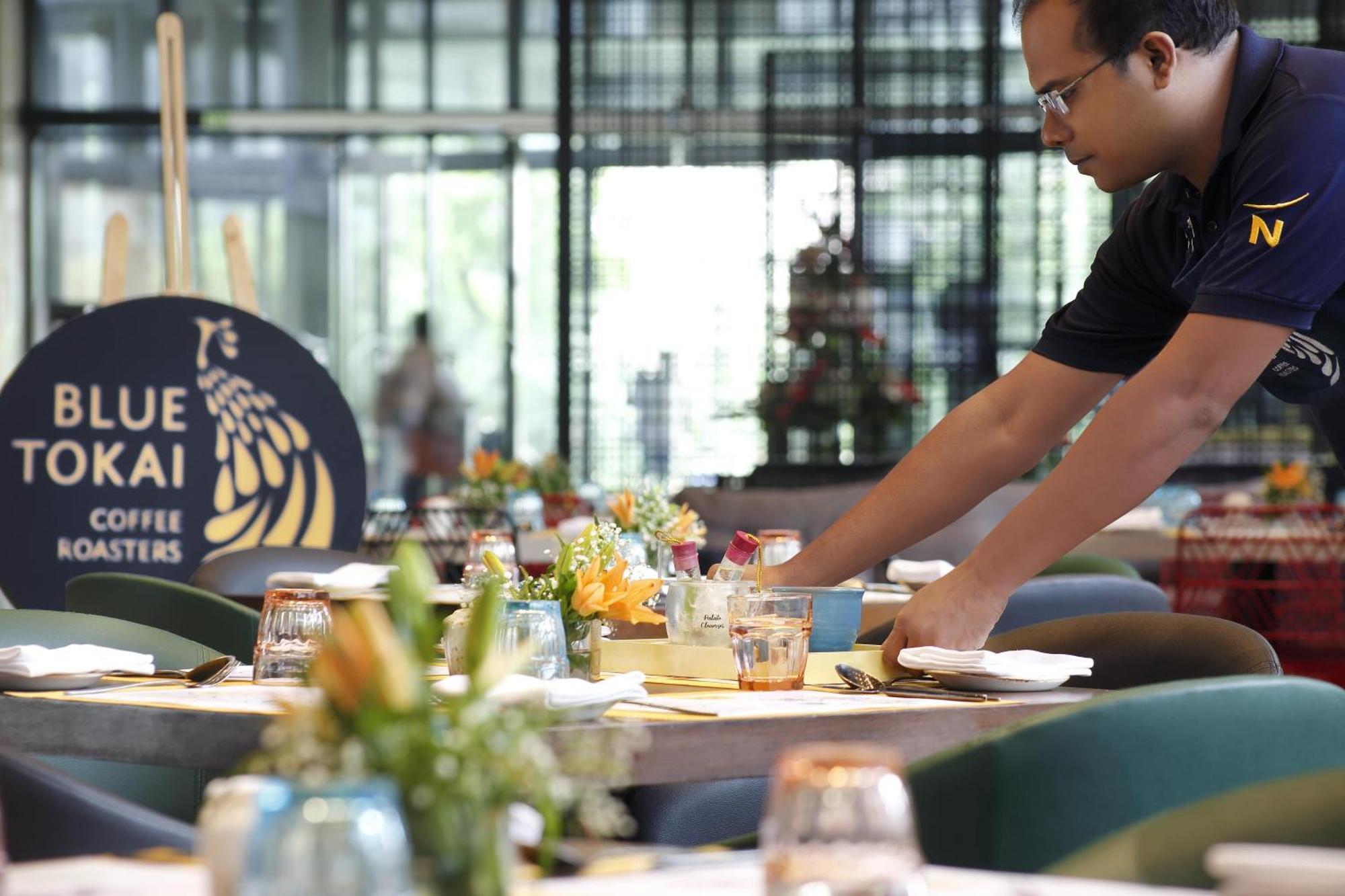 Novotel Kolkata Hotel And Residences Εξωτερικό φωτογραφία Blue Tokai Coffee Roasters