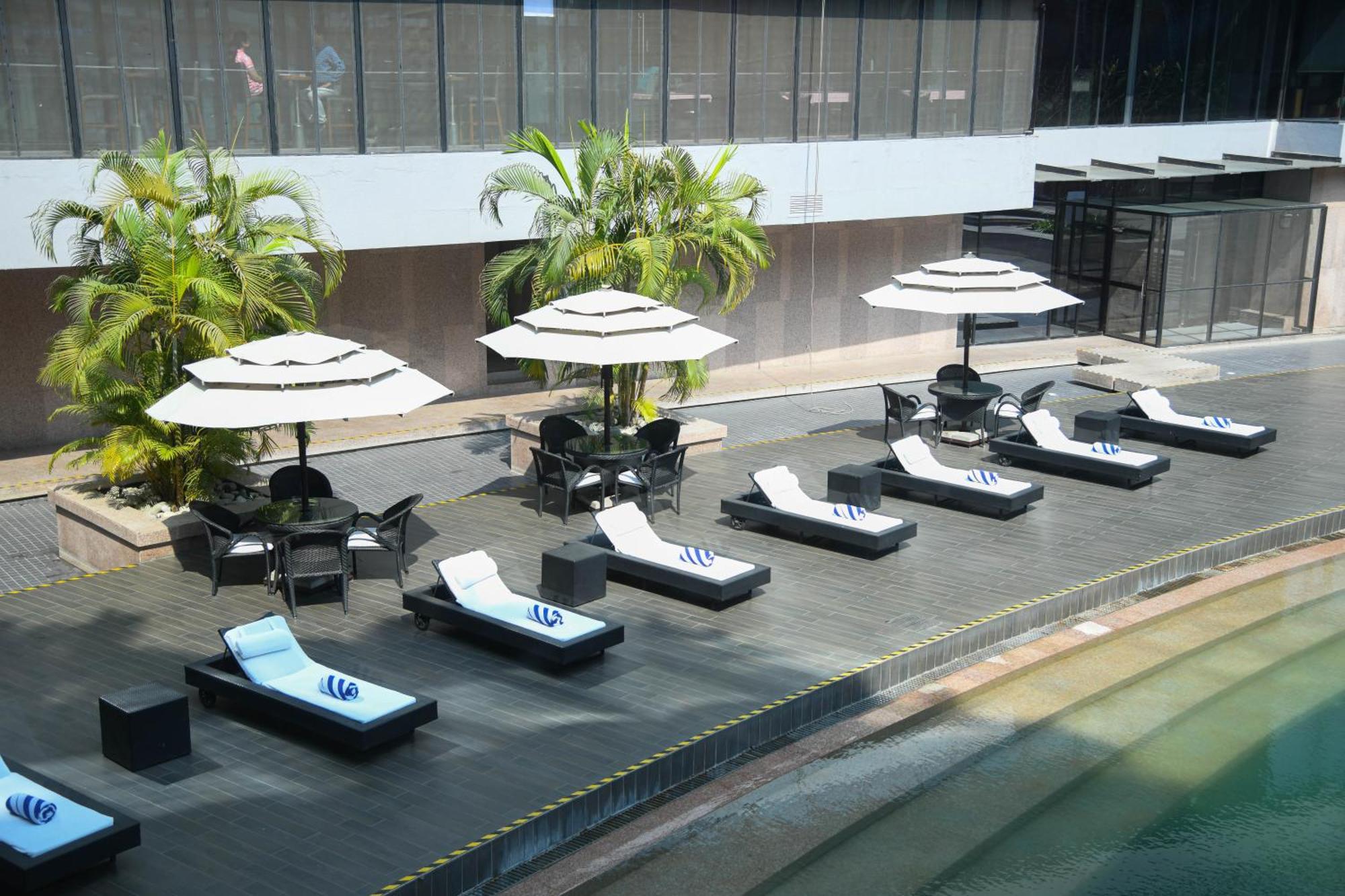 Novotel Kolkata Hotel And Residences Εξωτερικό φωτογραφία