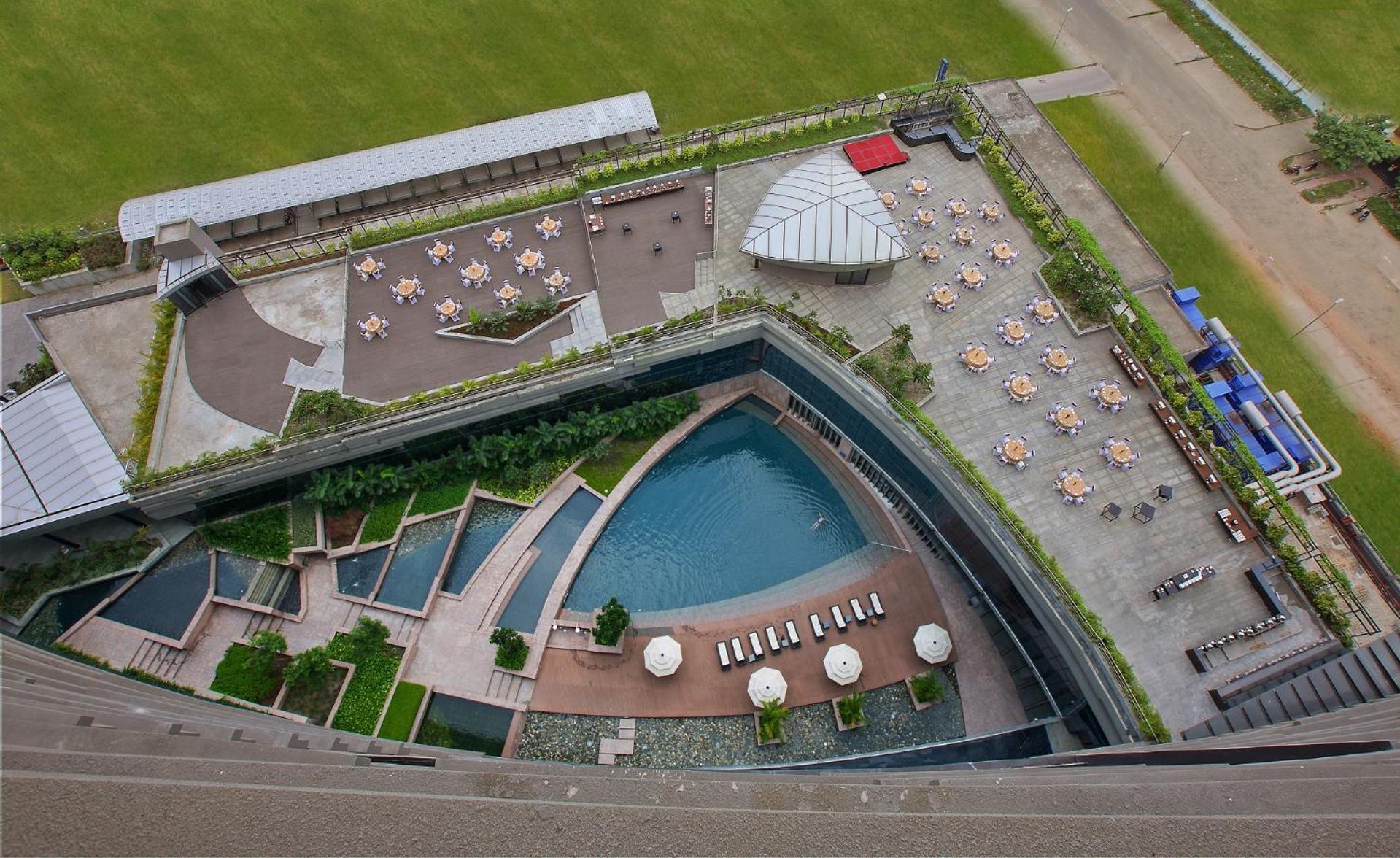 Novotel Kolkata Hotel And Residences Εξωτερικό φωτογραφία